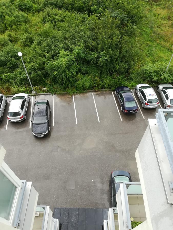Omega Hotell Doboj Exteriör bild