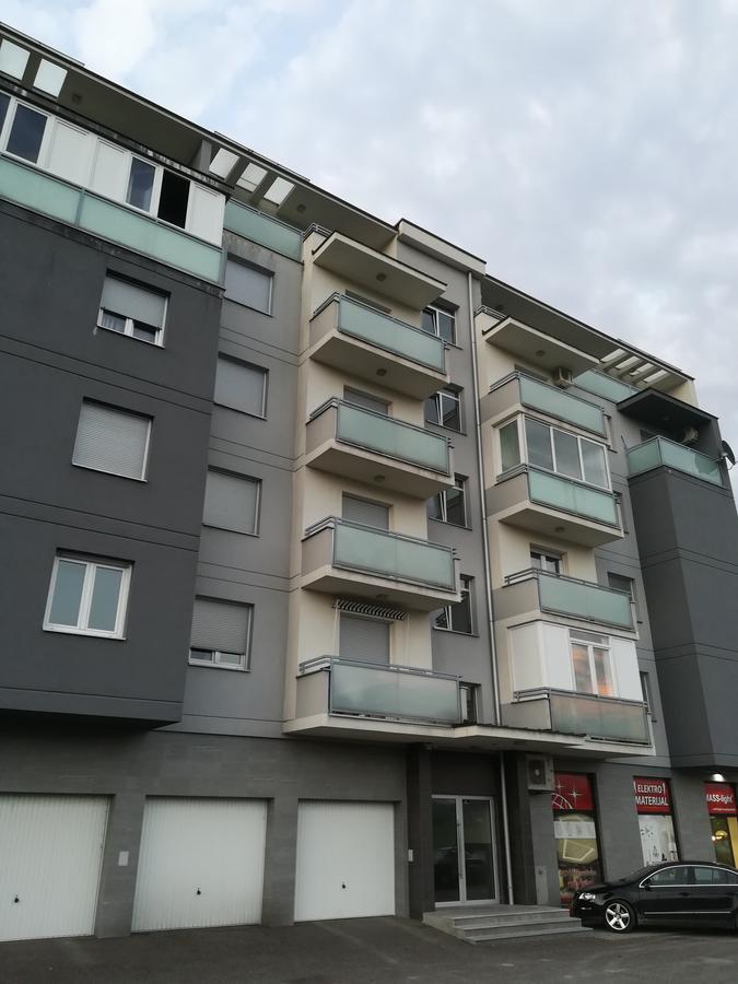 Omega Hotell Doboj Exteriör bild
