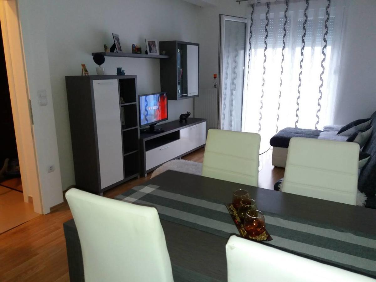 Omega Hotell Doboj Exteriör bild